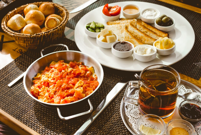 أفضل مطاعم فطور بجدة التي تقدم أفضل منيو للإفطار: 920023589