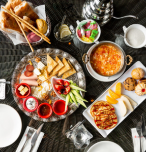 مطاعم فطور بجدة قريب من موقعي: 920023589
