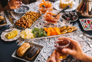 أقرب مطعم فطور من موقعي - طيبات الحجاز: 920023589
